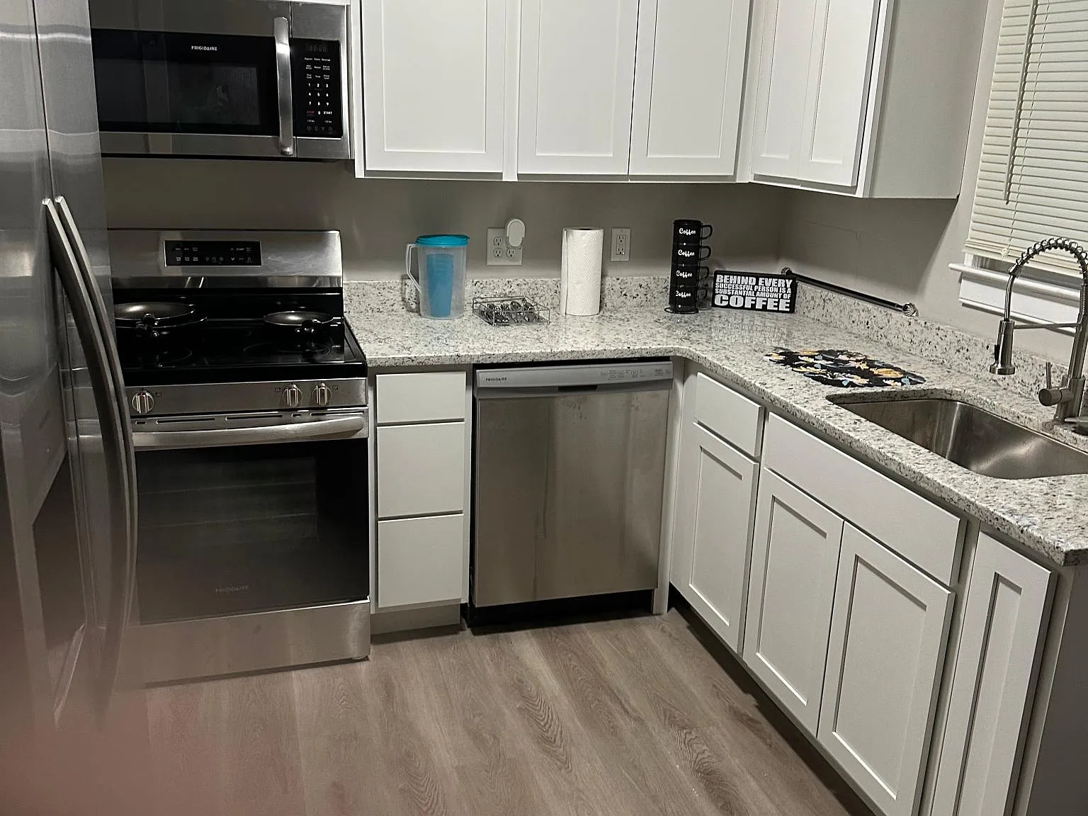 3215 Delaware Ave — Photo 3