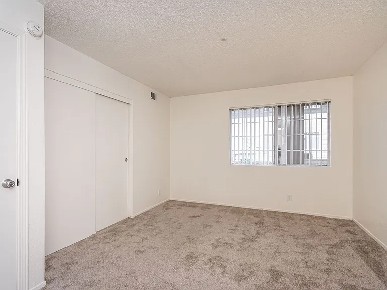 Liv 1621 Apartments — Photo 38