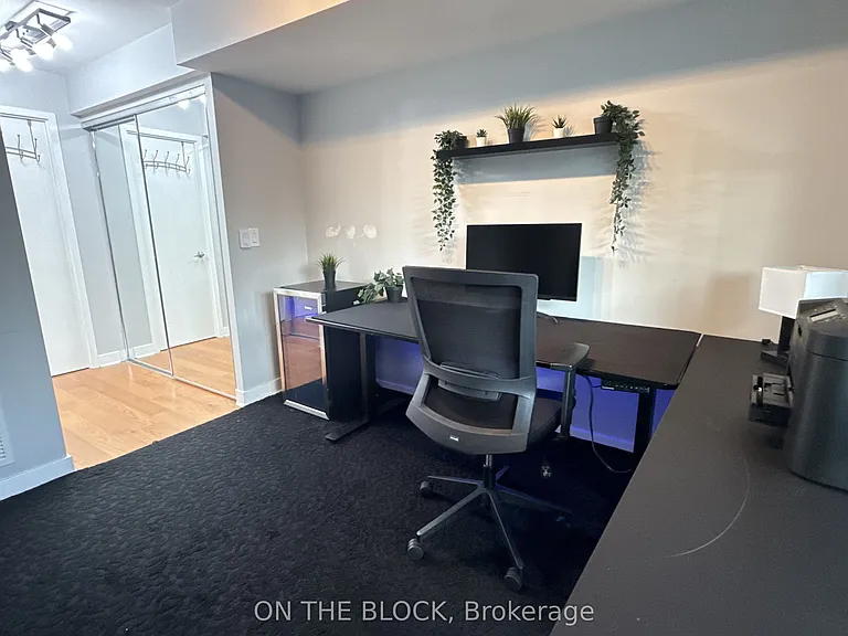 320 Richmond St E #313 — Photo 23