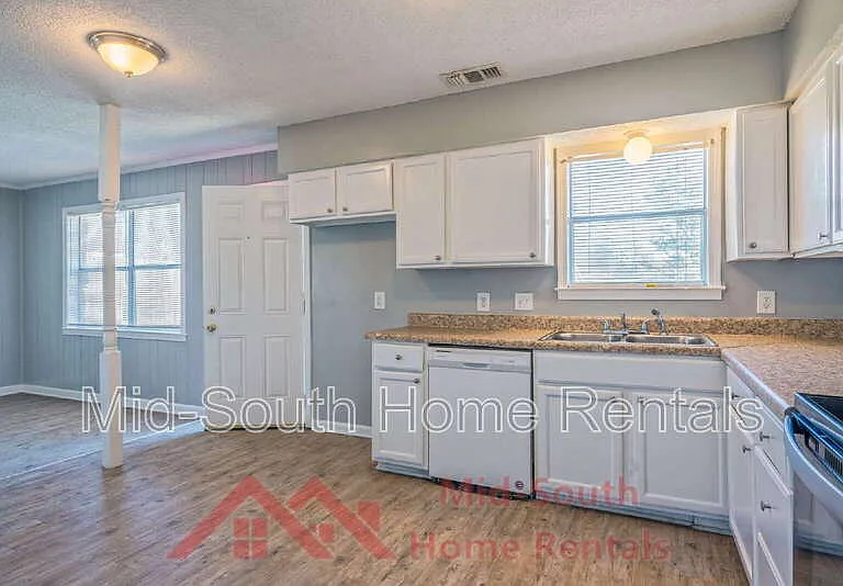 5164 Brushwood Dr — Photo 14