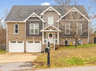 1493 Dewberry Rd, Clarksville, TN 37042