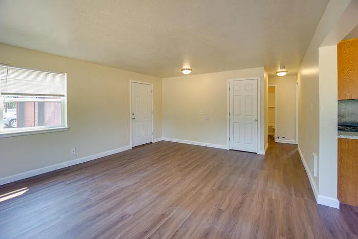 2 bed, 1.0 bath, 780 sqft, $1,495 — Photo 2