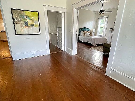 5th image of 400 W Gordon St