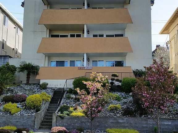 2nd image of 2423 Grand Ave APT 4