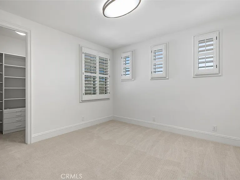 17 Colonial Dr — Photo 19
