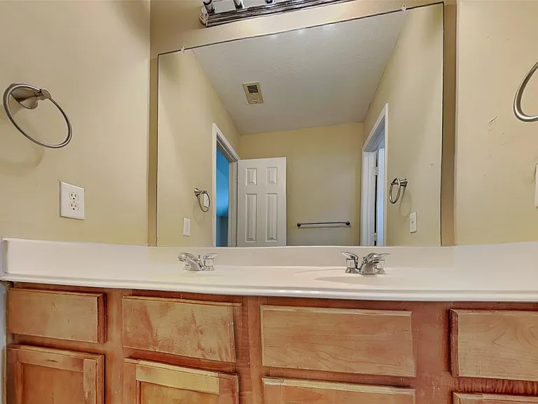 6530 Portlick Dr — Photo 17