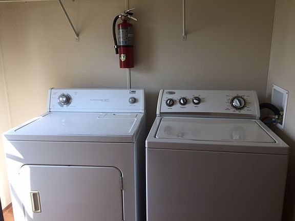 Utility/washer & dryer