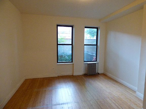 2nd image of 3270 48th St APT 1R