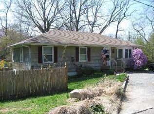 58 Beacon Dr, Sound Beach, NY 11789