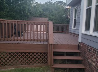 541 Old Farm Rd, Fayetteville, NC 28314