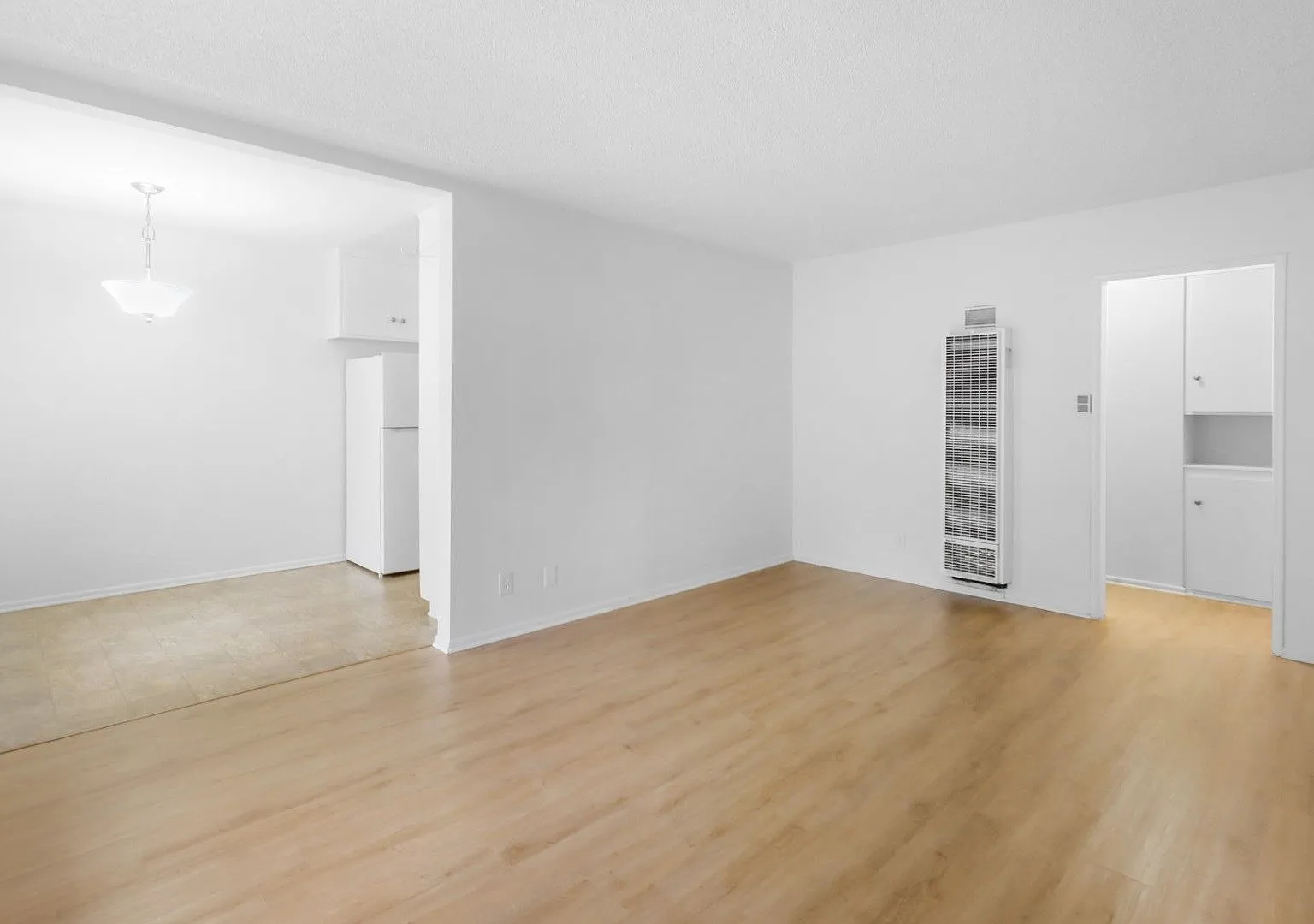 3709 Midvale Ave — Photo 2
