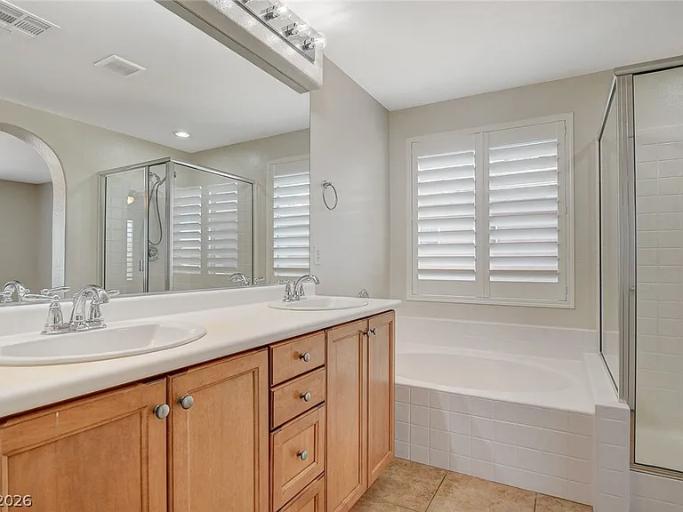 9734 Maspalomas St — Photo 35