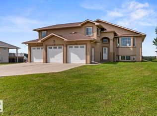 2908 Wayne Way, Cold Lake, AB T9M 1P8