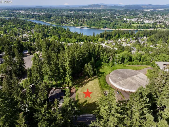 6123 Skyline Dr, West Linn, OR 97068