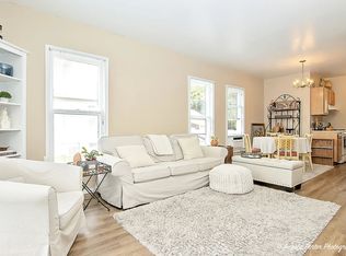 521 Burbank Ave UNIT 1, Woodstock, IL 60098