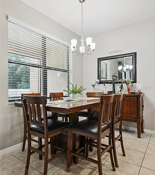 2438 Seven Oaks Dr — Photo 14