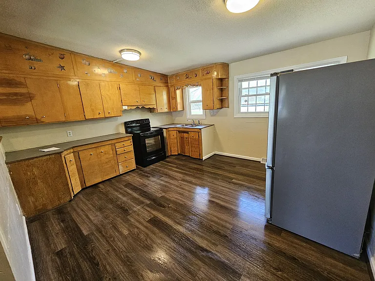 3147 Cleveland Ave — Photo 10