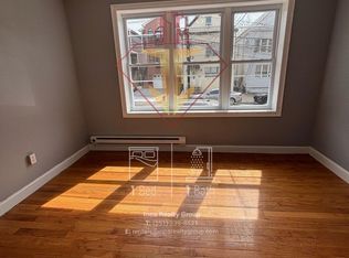 129 W 54th St #1A, Bayonne, NJ 07002