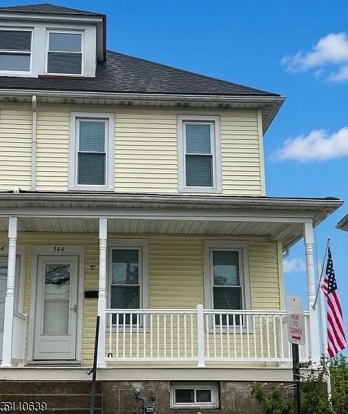 1st image of 364 Thomas St