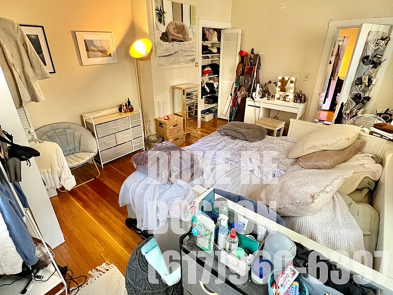 28 Cumberland St #4 — Photo 11