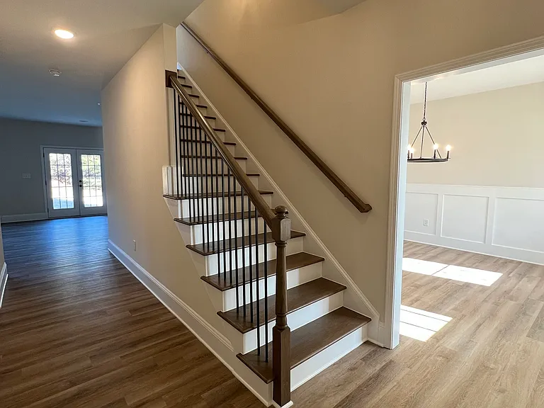 1525 Willow Creek Dr — Photo 8