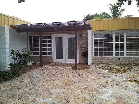 4th image of 5010 Sago Palm Cir