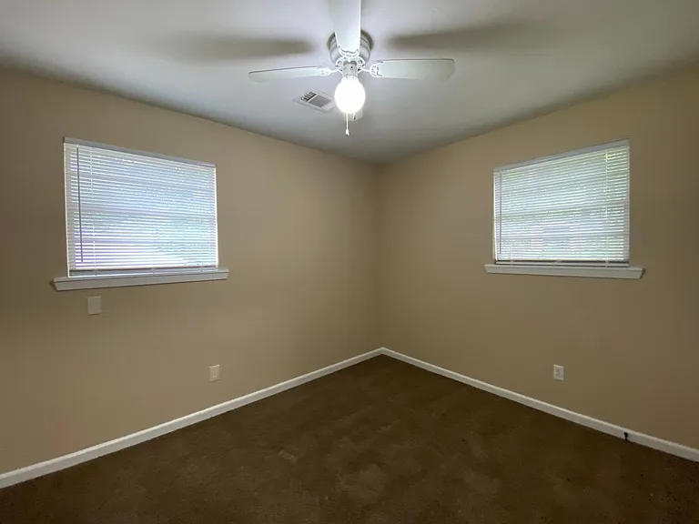 2141 Willow Wood Ave — Photo 9