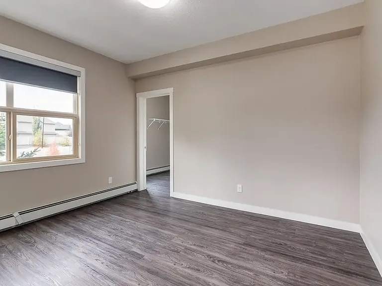 1104 Windermere Way SW — Photo 13