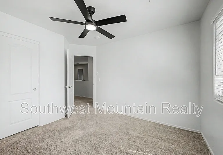 33583 N Wash View Rd — Photo 29