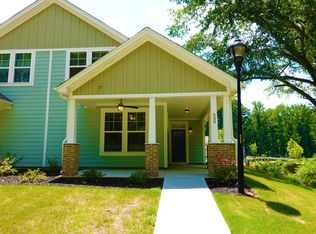 530 Twin Lake Rd, Greenville, SC 29609