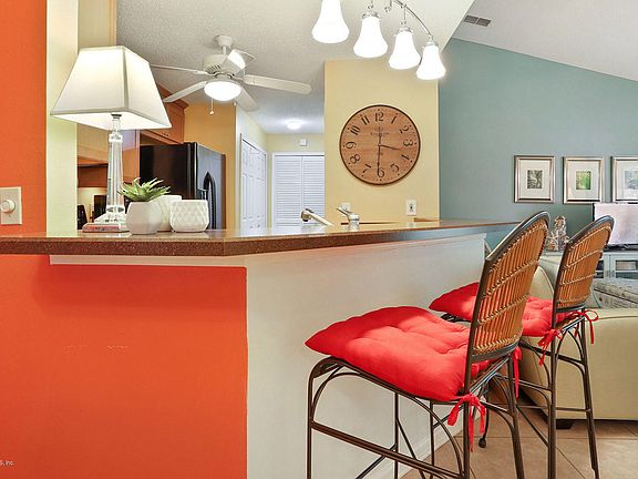 4th image of 700 Ironwood Dr Unit 736