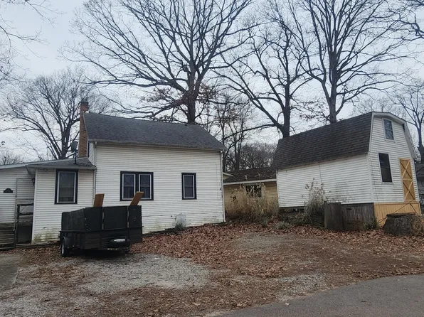 5401 3rd Ave, Valparaiso, IN 46383