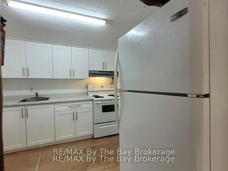 23 Glen St — Photo 6