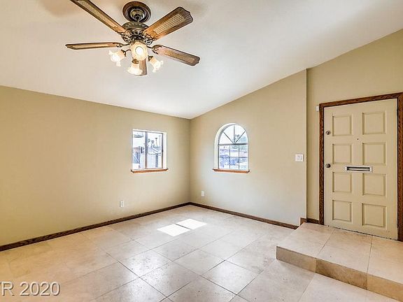 5th image of 360 Upland Blvd