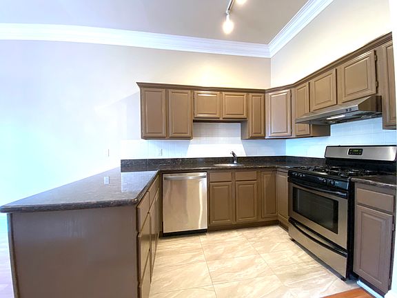 4th image of 115 Sanchez St APT 3