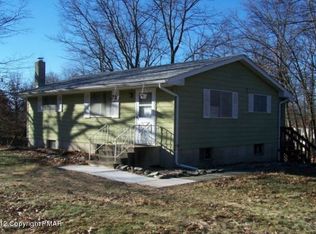 105 Gap View Cir, Bushkill, PA 18324