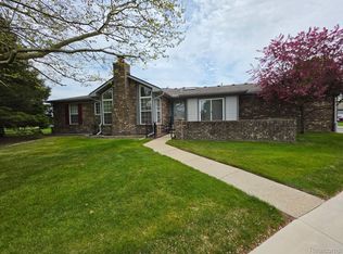 48484 Savoy Ct, Shelby Township, MI 48315