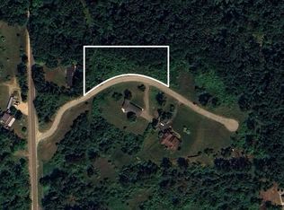 6936 Bay Heights Cir, Harbor Springs, MI 49740