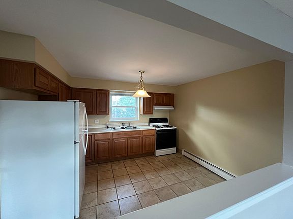 2nd image of 236 W Johnson St #2E
