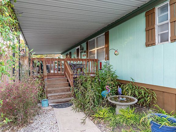 3rd image of 42 Arroyo Dr