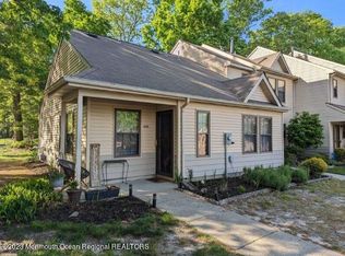800 Ivy Ct, Jackson, NJ 08527