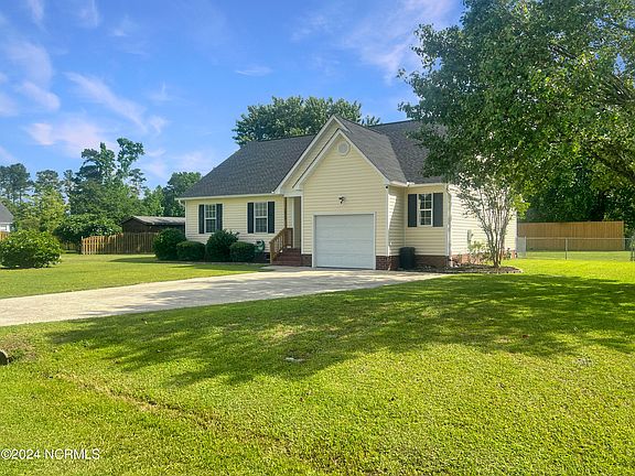 3rd image of 2832 Preston Lane