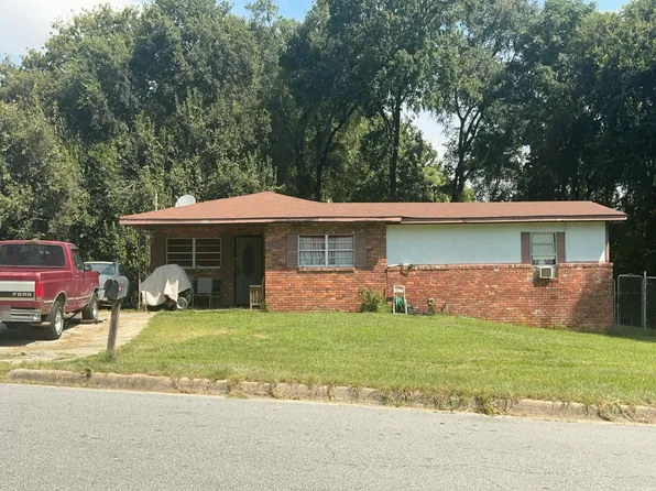 111 6th Pl S, Phenix City, AL 36869