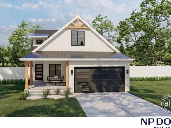 1430 N 194th Cir, Elkhorn, NE 68022