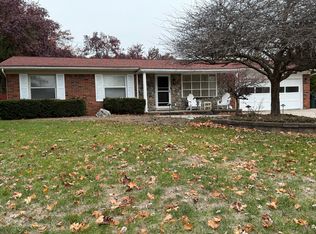 2027 Melton St, Shelby Township, MI 48317