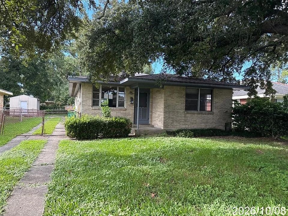 1st image of 516 Trudeau Dr