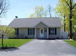 5 Arizona Ave, Rensselaer, NY 12144