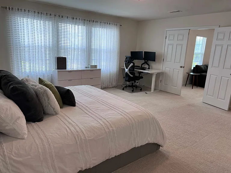 390 Southwilde Way — Photo 29