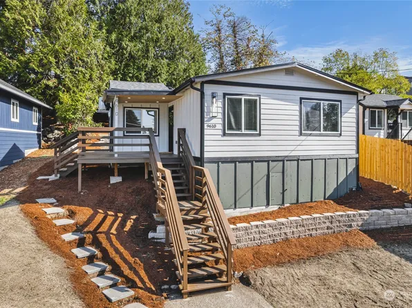 9610 11TH Avenue SW, Seattle, WA 98106