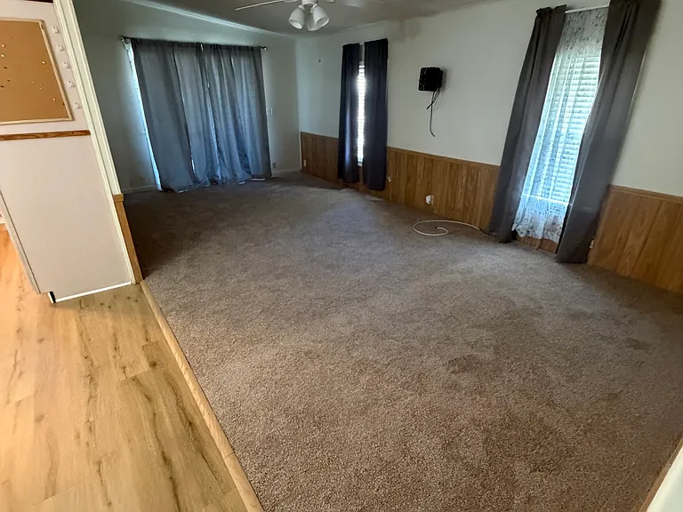 629 Marlin Cir — Photo 5